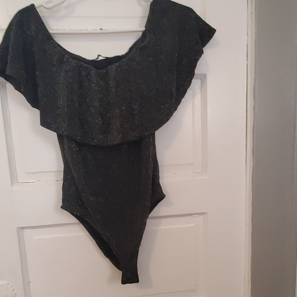 blouse - Picture 2 of 3